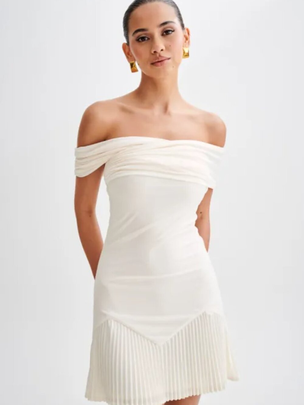 BNWT Meshki Melina Off the shoulder Slinky Mini Dress